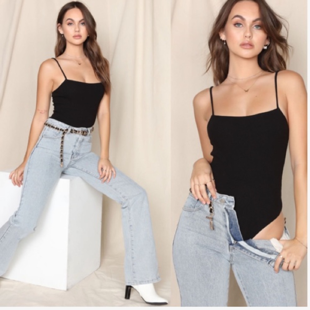 FashionNova// mom jeans size 26